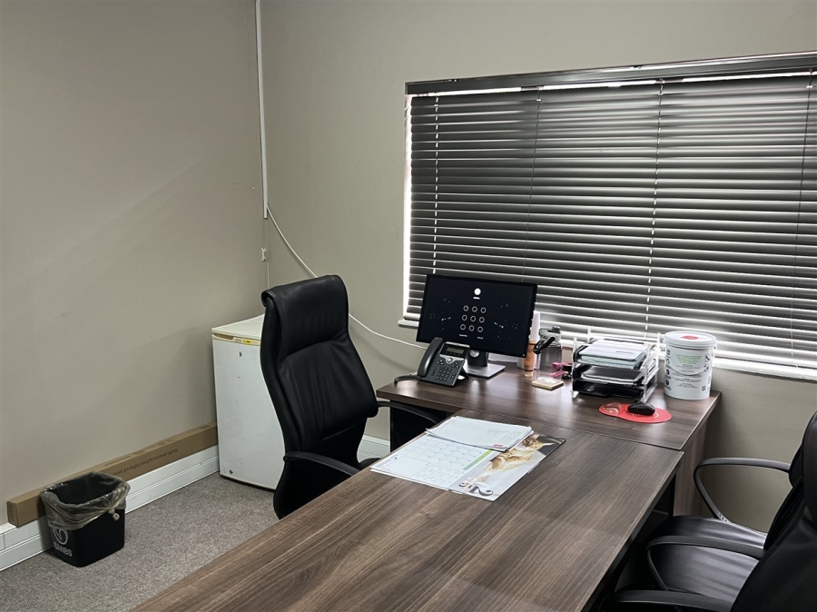 Commercial Property for Sale in Vincent Eastern Cape